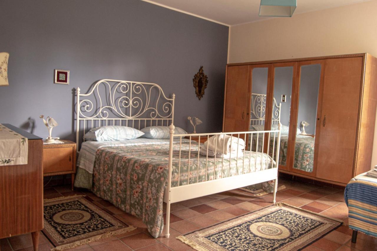 A Nespulara Bed and Breakfast Galati Marina Esterno foto