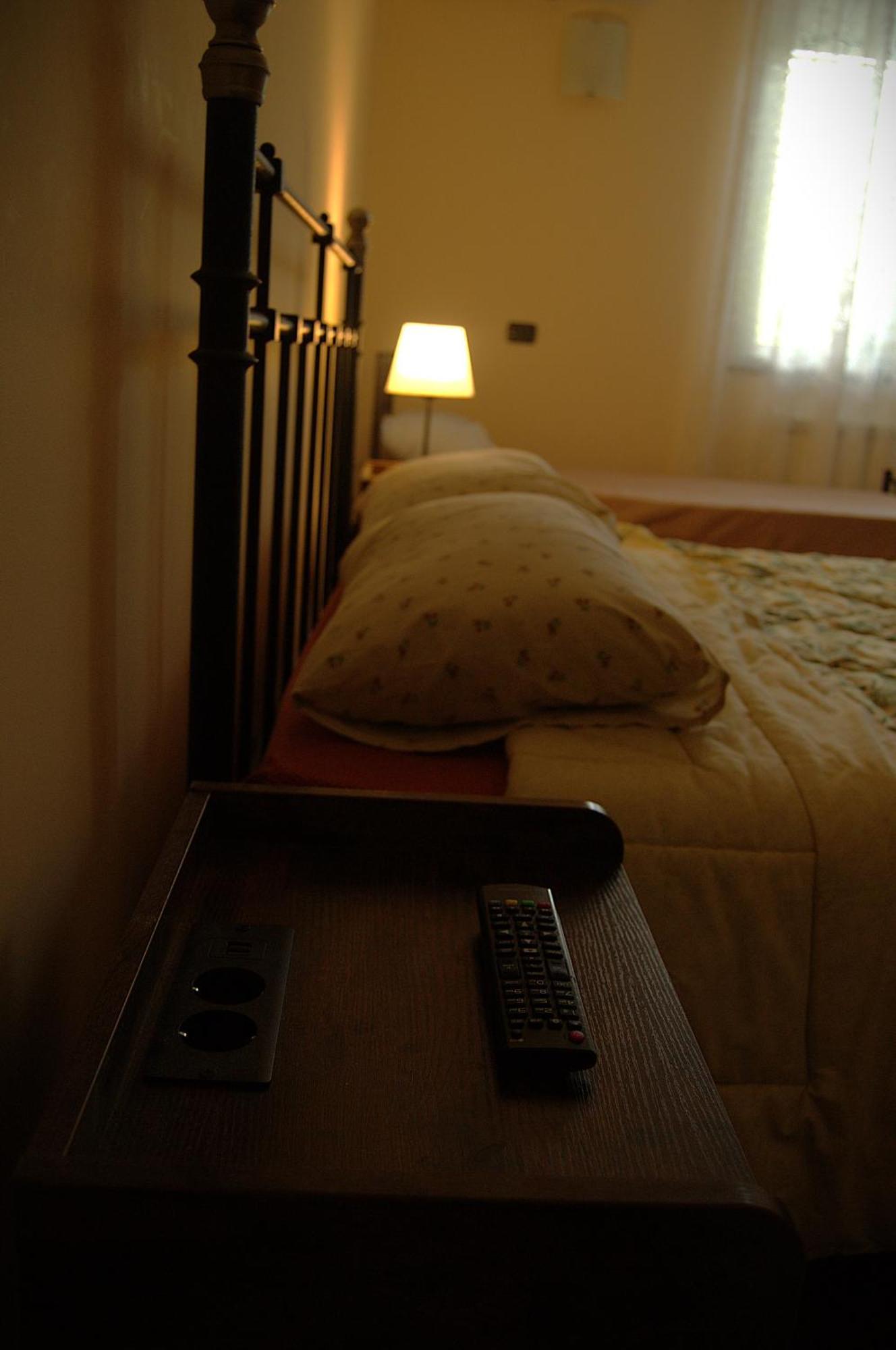 A Nespulara Bed and Breakfast Galati Marina Esterno foto